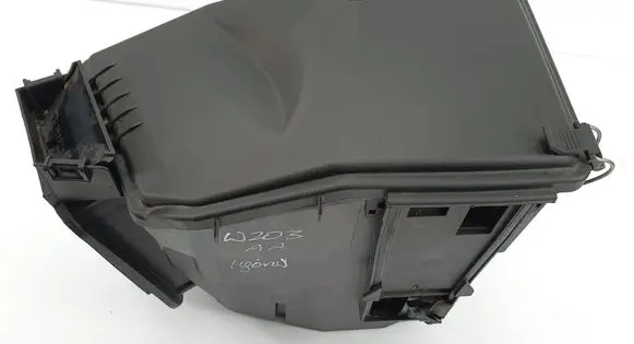Mercedes-Benz C W203 Fuse box set 2035452201