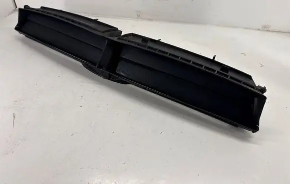 Tesla Model X Intercooler air guide/duct channel 103485000E 105614800C 105516090D