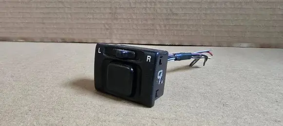 Suzuki Ignis Wing mirror switch 3795075F00