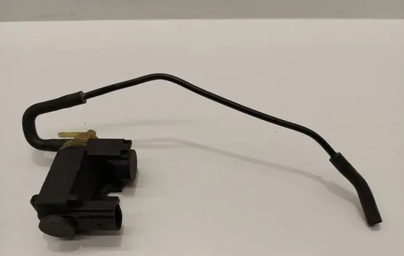 Audi A4 S4 B8 8K Turbo solenoid valve 8K0906627
