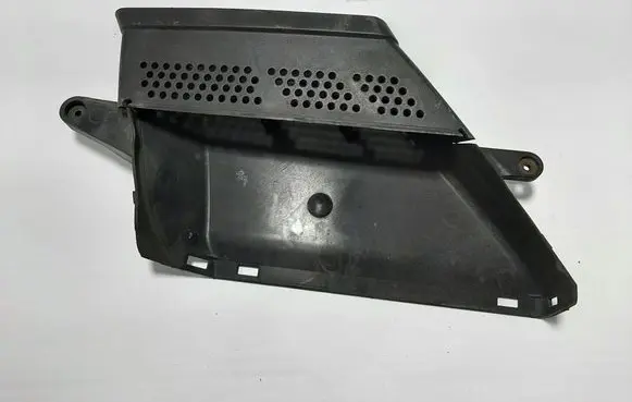 Audi A5 8T 8F Air intake duct part 8K0129618E 8K0129618D