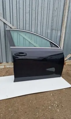KIA Ceed Front door