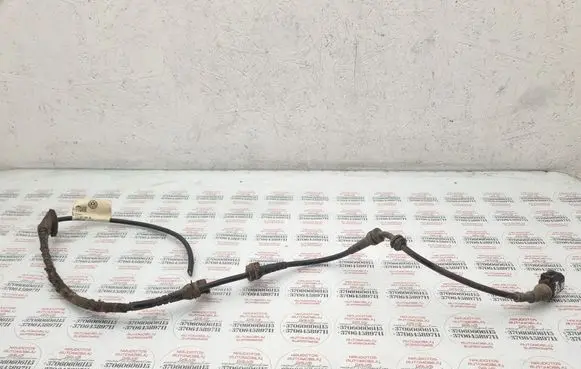 Volkswagen Touran I Rear ABS sensor wiring 1T0927904M