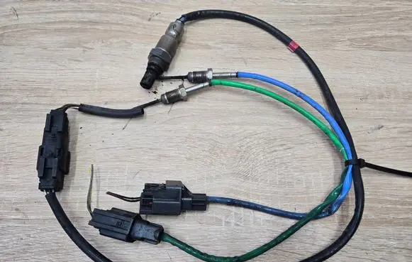 Ford Kuga II Lambda probe sensor 17294900 F1FT10C679CB