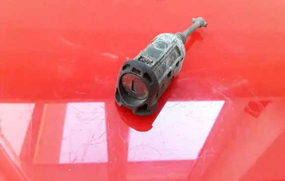 Renault Laguna II Front door lock (next to the handle) NOCODE
