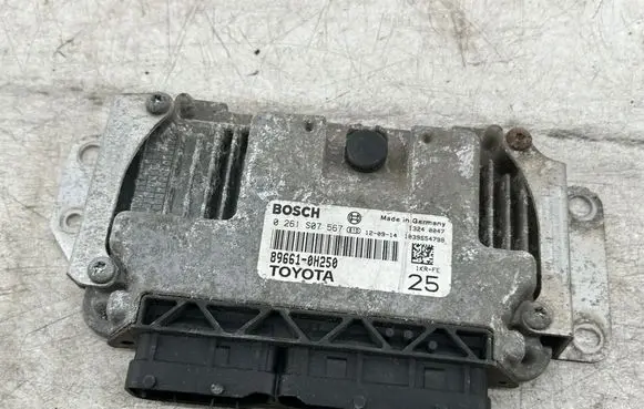 Toyota Aygo AB10 Engine control unit/module 0261S07567 896610H250 1039S54798