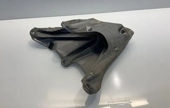 Audi e-tron Engine mounting bracket 4KE199307M
