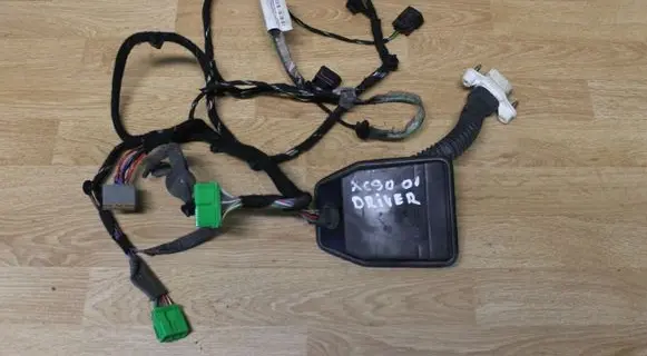 Volvo XC90 Front door wiring loom 9452431