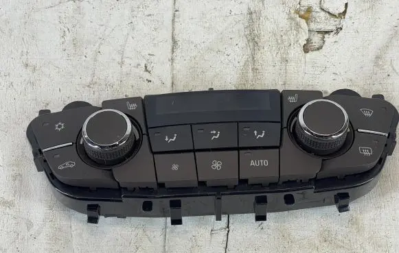 Opel Insignia A Climate control unit 13277870 COCOA