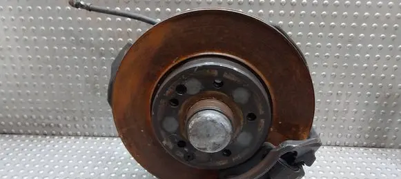 Mercedes-Benz C W203 Front wheel hub spindle knuckle 20900