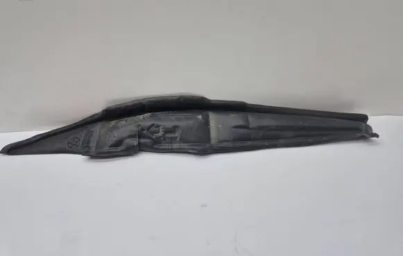 Chrysler Pacifica Fender foam support/seal T111392 63225663AA 63225663
