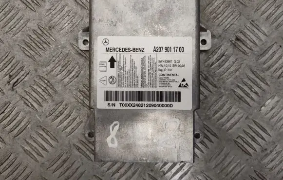 Mercedes-Benz C W204 Airbag control unit/module A2079011700