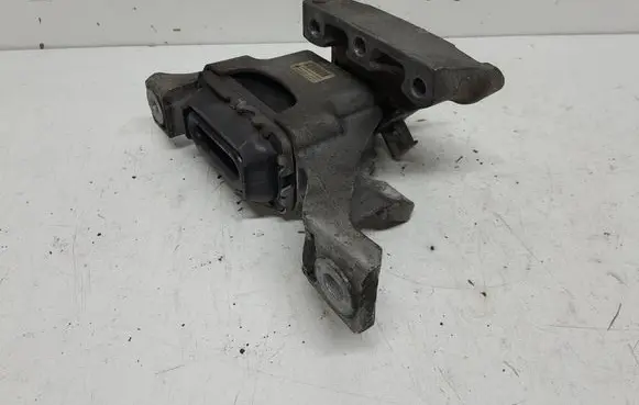 Mini Paceman (R61) Engine mount bracket 6851173 686235