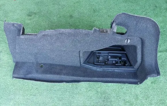 BMW 4 F32 F33 Trunk/boot side trim panel 7284150