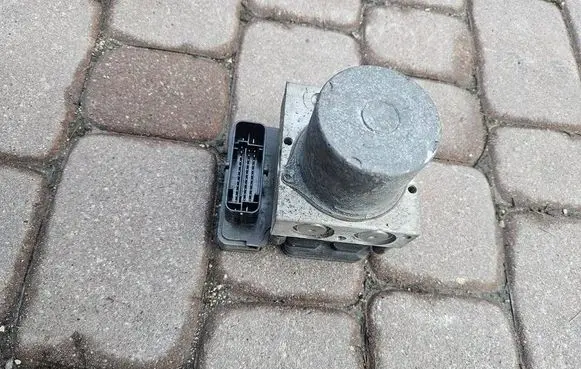 Opel Astra K ABS Pump 42706362-