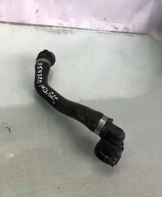 Mercedes-Benz GLC X253 C253 Engine coolant pipe/hose A2135014201