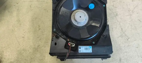 BMW 3 F30 F35 F31 Subwoofer speaker 18820010 9210149