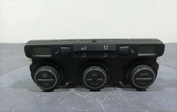 Volkswagen Cross Touran I Climate control unit 
