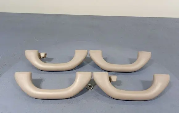 Volkswagen PASSAT B6 Front interior roof grab handle 1K0857607