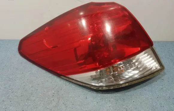 Subaru Outback Rear/tail lights