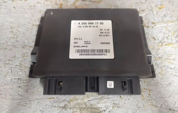 Mercedes-Benz C W205 Gearbox control unit/module A2059007705 28423882 A0009016402