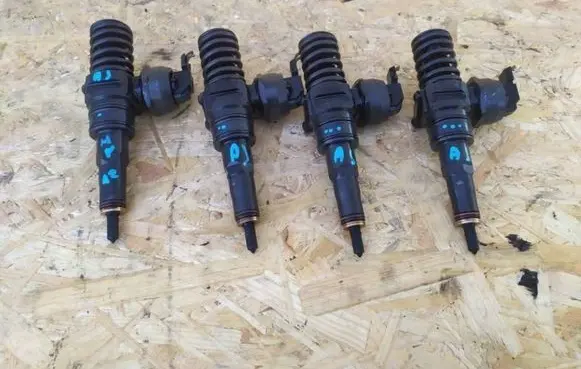 Audi A4 S4 B5 8D Fuel injectors set QQQQQQQQQQQ