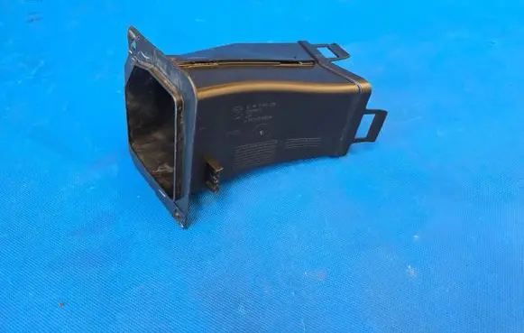 BMW X3 G01 Cabin air duct channel 7400005