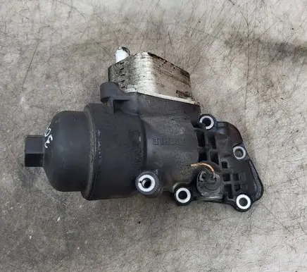 Hyundai i40 Oil filter mounting bracket 264102A300