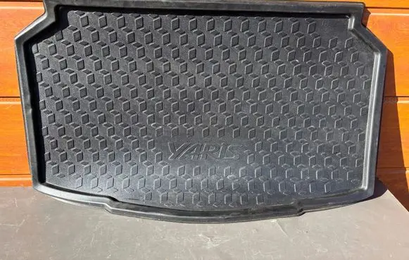 Toyota Yaris XP210 Rubber trunk/boot mat liner