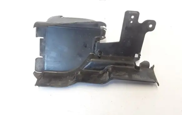 Volvo V70 Intercooler air guide/duct channel 31383692