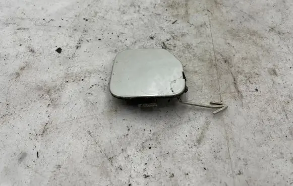 Subaru Forester SH Front tow hook cap/cover