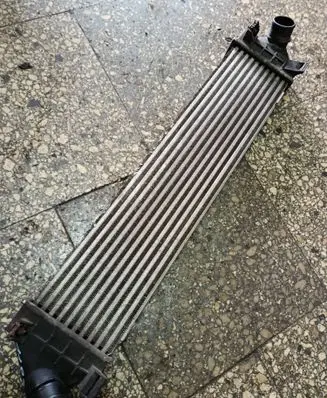 Ford Kuga I Intercooler radiator