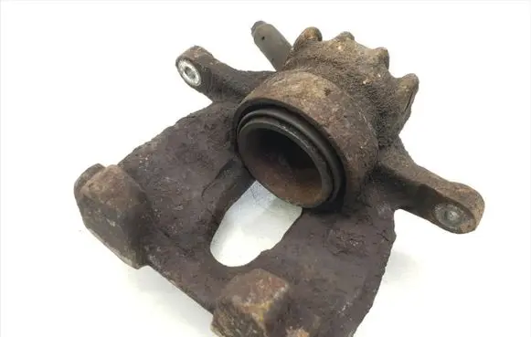 Peugeot 3008 II Front brake caliper