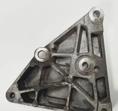 Jaguar XF X250 Engine mounting bracket 6R83-3K738-BA