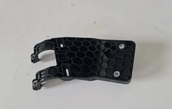 BMW X6 F16 Fuel filter bracket/mount holder 70314607