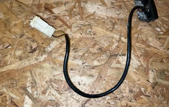 BMW 8 E31 Sensor 1383708