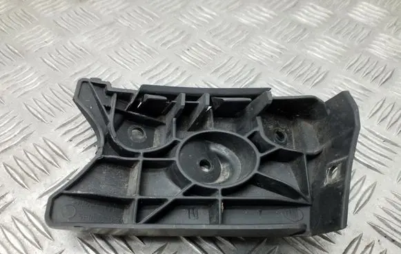 Seat Altea Front bumper mounting bracket 5P0807183A