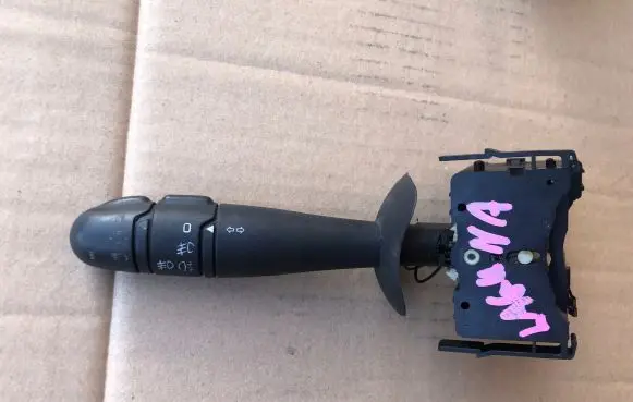 Renault Laguna II Indicator stalk 8200002460
