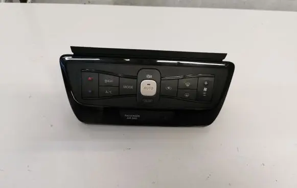 Nissan Leaf II (ZE1) Climate control unit 275005SE0A