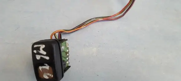 Mazda 626 Hazard light switch