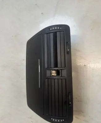 Skoda Octavia Mk2 (1Z) Dash center air vent grill 1Z0820951