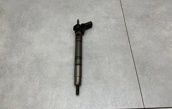 Audi A7 S7 4G Fuel injector 059130277CR 0445117042