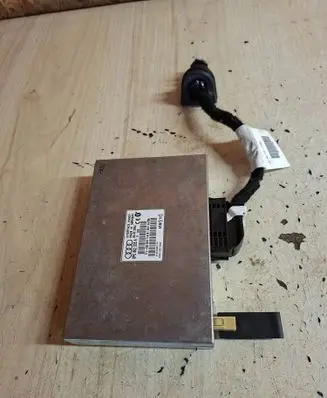 Audi A4 S4 B6 8E 8H Bluetooth control unit module 8P0862335A