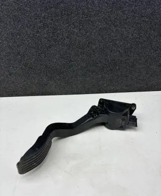 Citroen C4 II Accelerator throttle pedal 9671840280