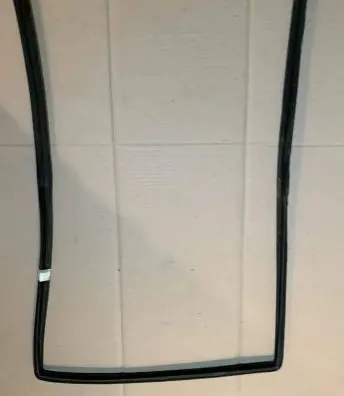 Mercedes-Benz W123 Rubber seal rear door window/glass 