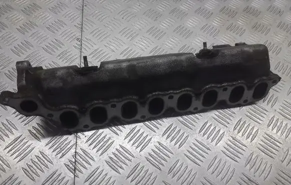 Toyota Corolla Verso E121 Intake manifold