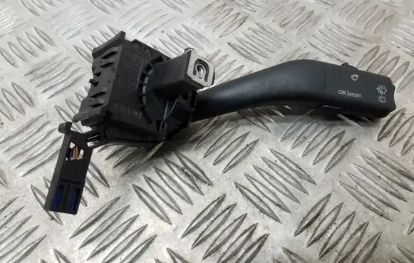 Volkswagen Golf V Wiper control stalk 1K0953519A