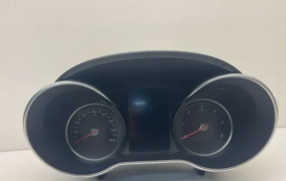 Speedometer (instrument cluster)