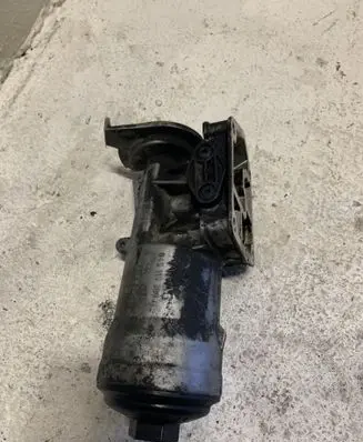 Skoda Octavia Mk2 (1Z) Oil filter mounting bracket 045115389G