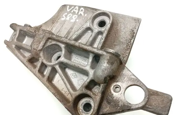 Nissan NV200 Engine mounting bracket 8200408663
